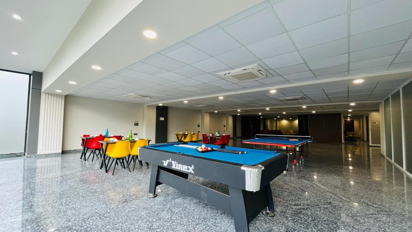 Zen Suites Gurgaon - Luxe Stays Collection Экстерьер фото