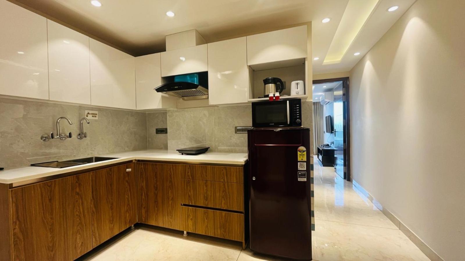Zen Suites Gurgaon - Luxe Stays Collection Экстерьер фото